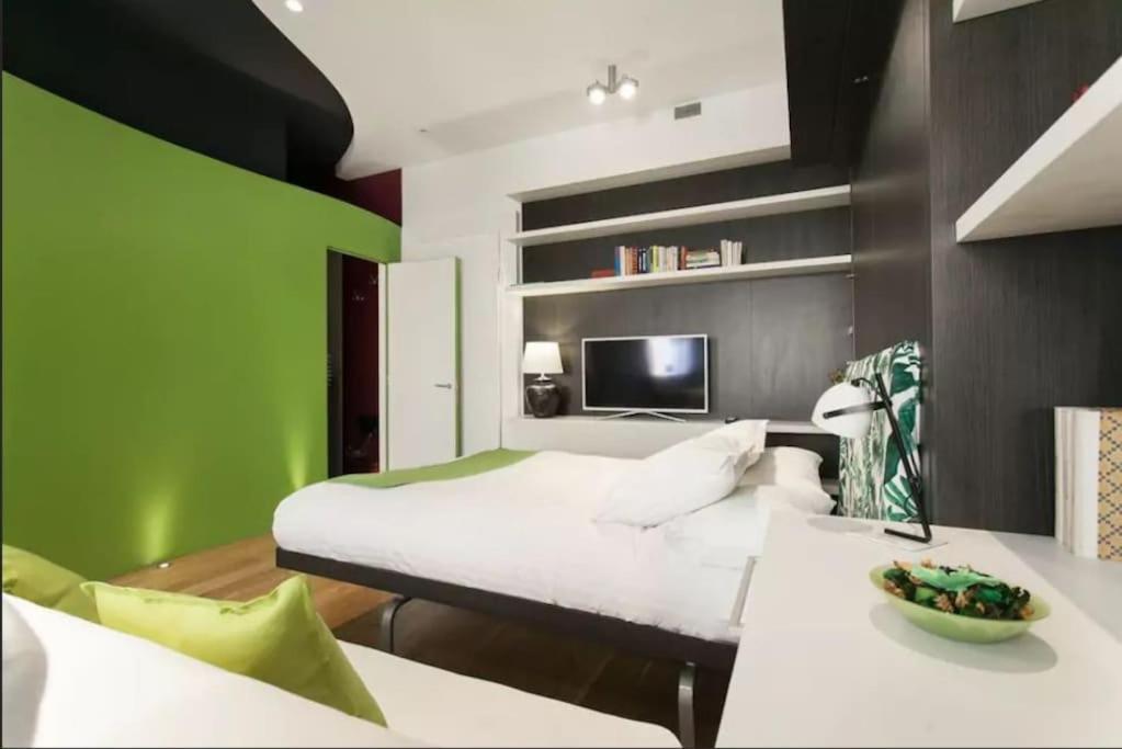 Smart In Center Of Brera Appartement