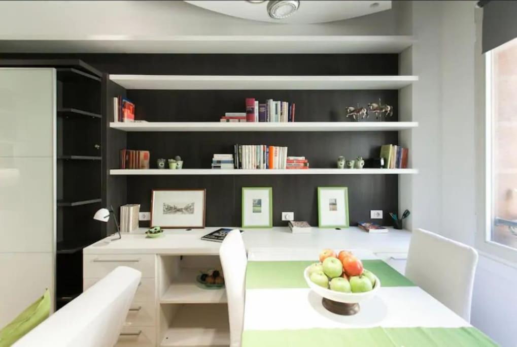 Smart In Center Of Brera Milan